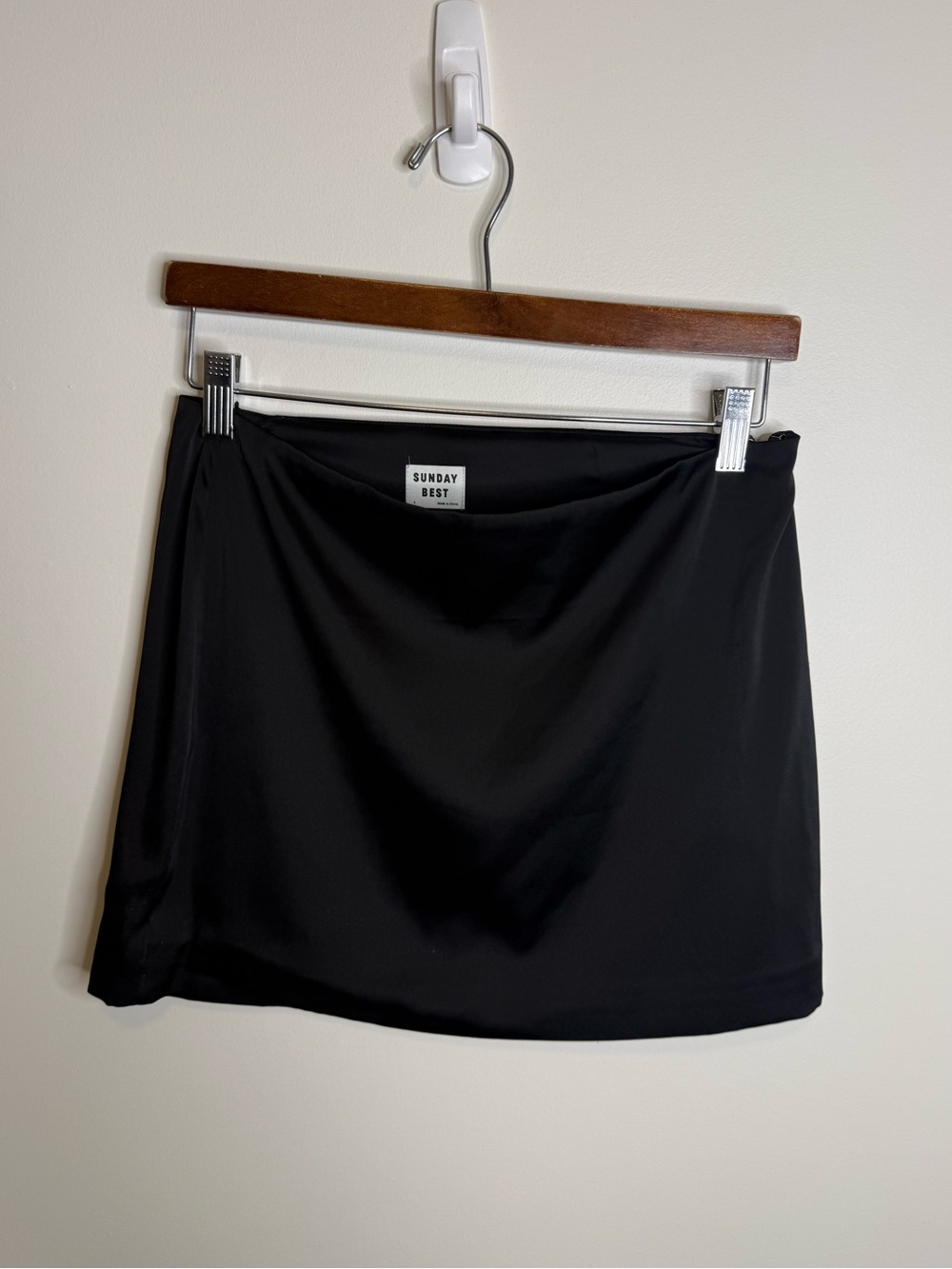 Sunday Best Black Mini Rocco Skirt aritzia size 4
